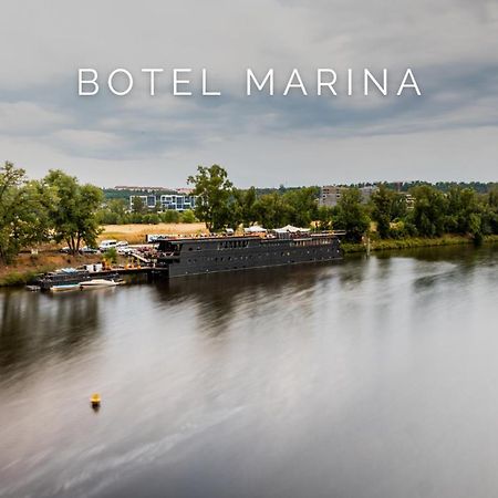 Botel Marina Praga Esterno foto